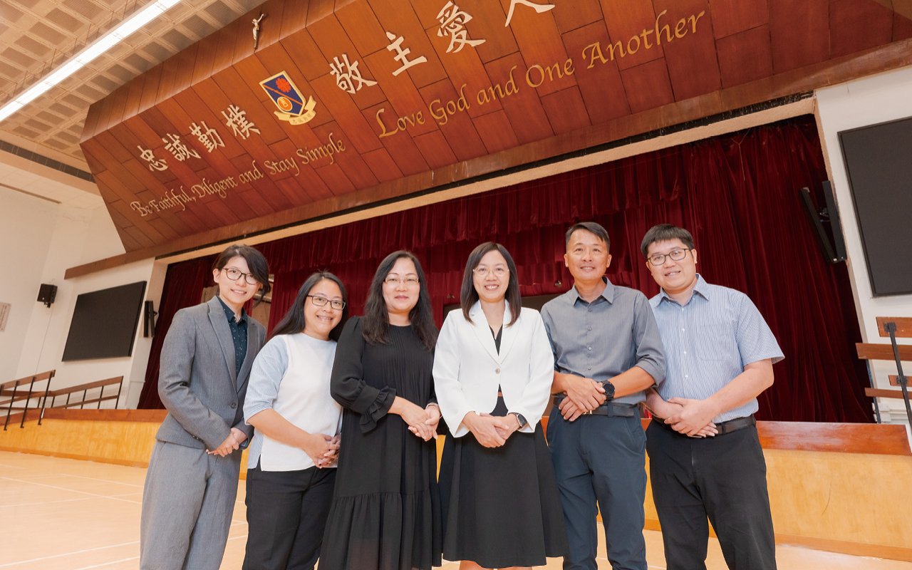 Principal Chu Yuen YeeLead the teaching team to improve students’ English ability in an all-round way