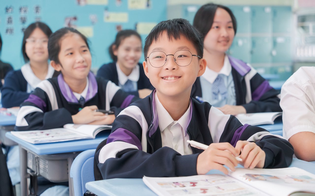 Through daily interactions between classmates, students can continue to use English in different life situations