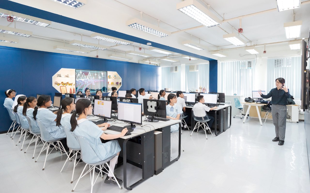 The school attaches great importance to English courses. In addition to regular teaching, it also invests a lot of resources to improve teaching standards in all aspects.