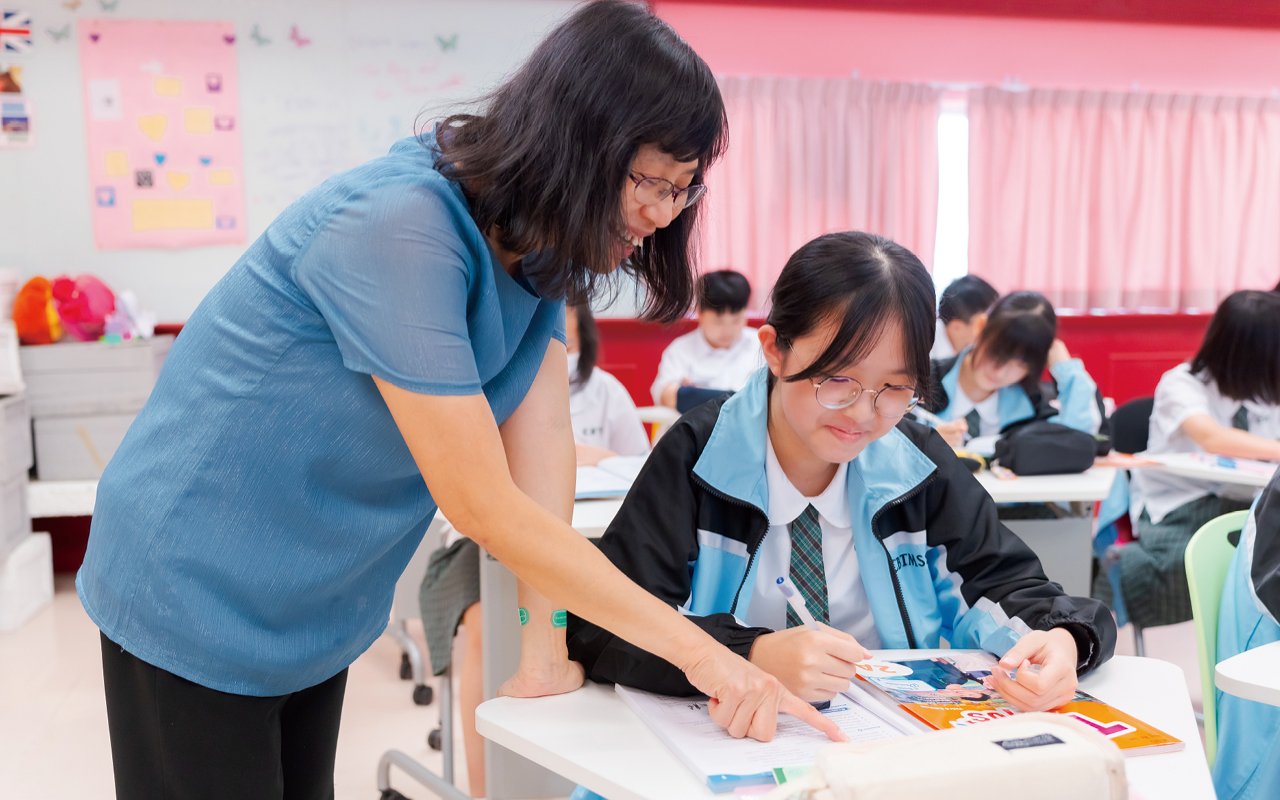 The school conducts immersive learning to consolidate their impression of English knowledge in different fields