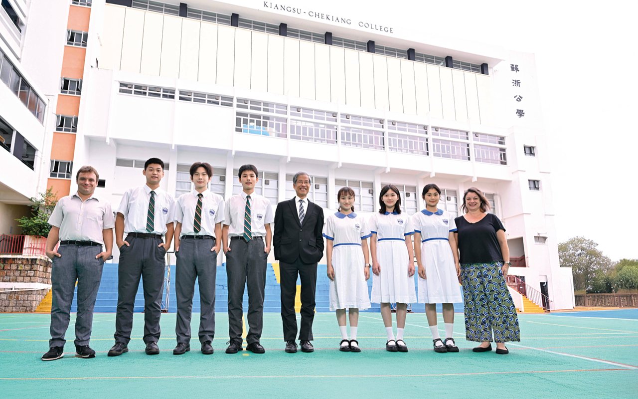 Kiangsu-Chekiang College attaches great importance to students’ language development