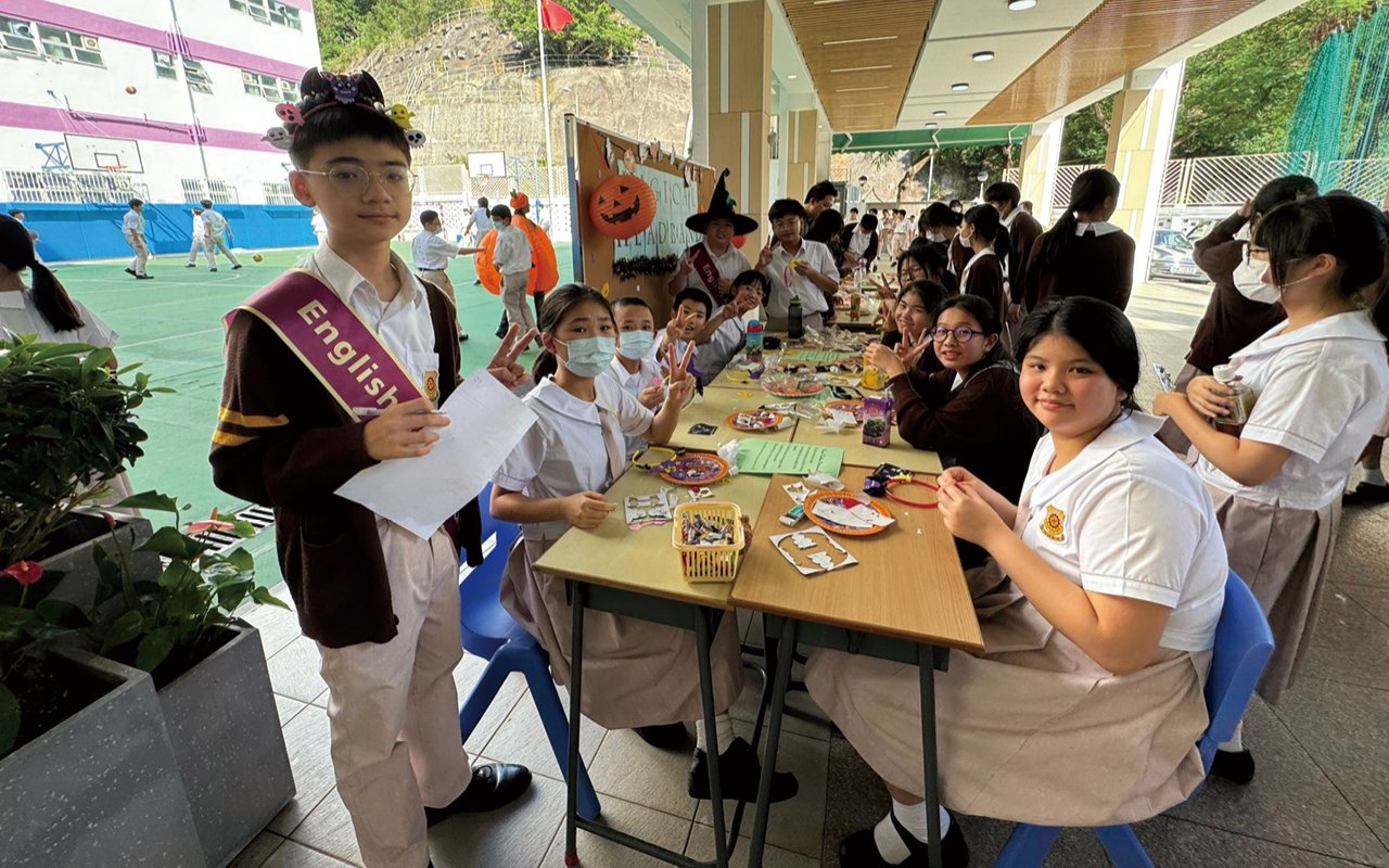 Allow students to practice English in a relaxed and pleasant environment and enhance language practice opportunities