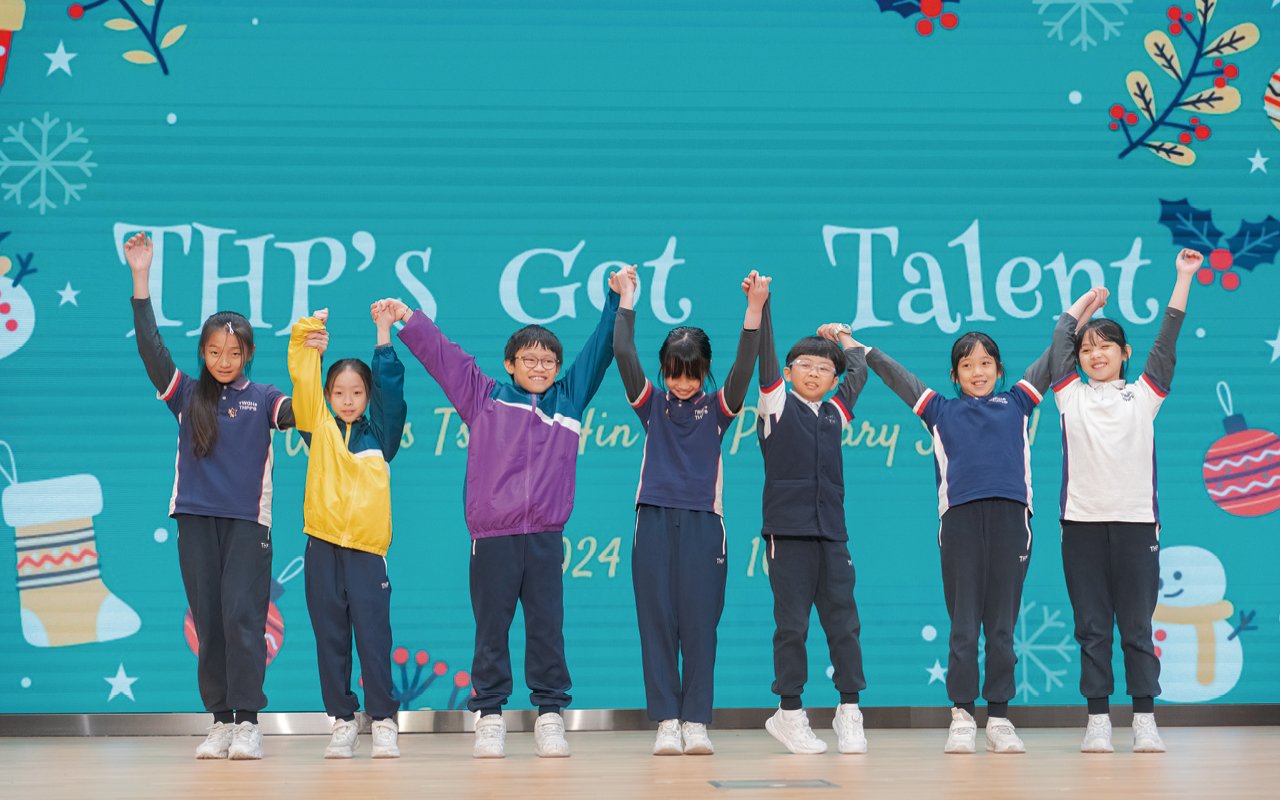 The school holds English activities in conjunction with different festival themes