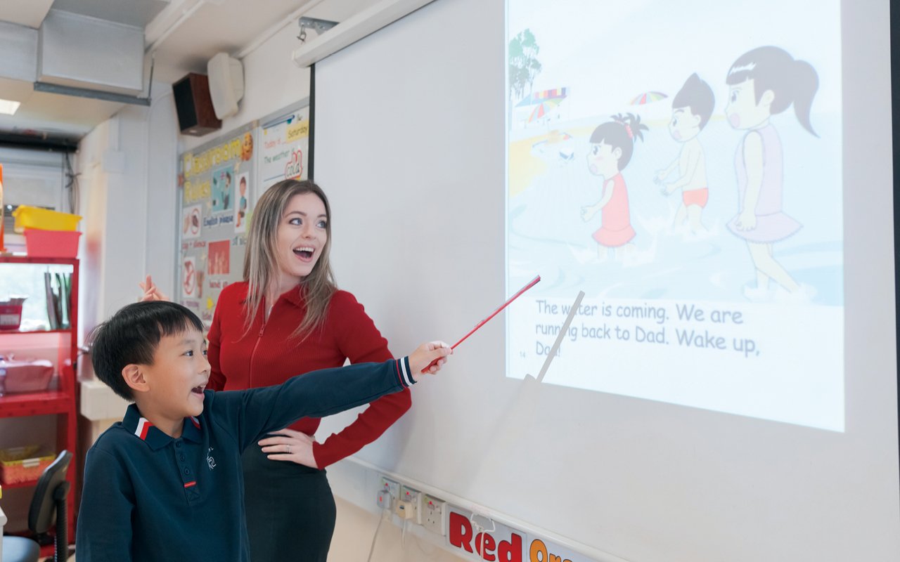 The teacher will ask students to preview before teaching new topics.