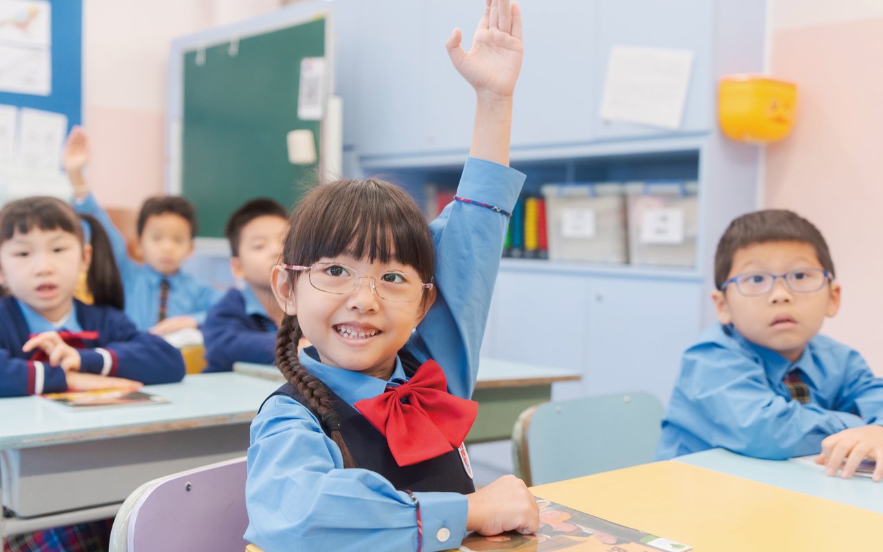 The school’s English curriculum takes cooperative learning as its core concept