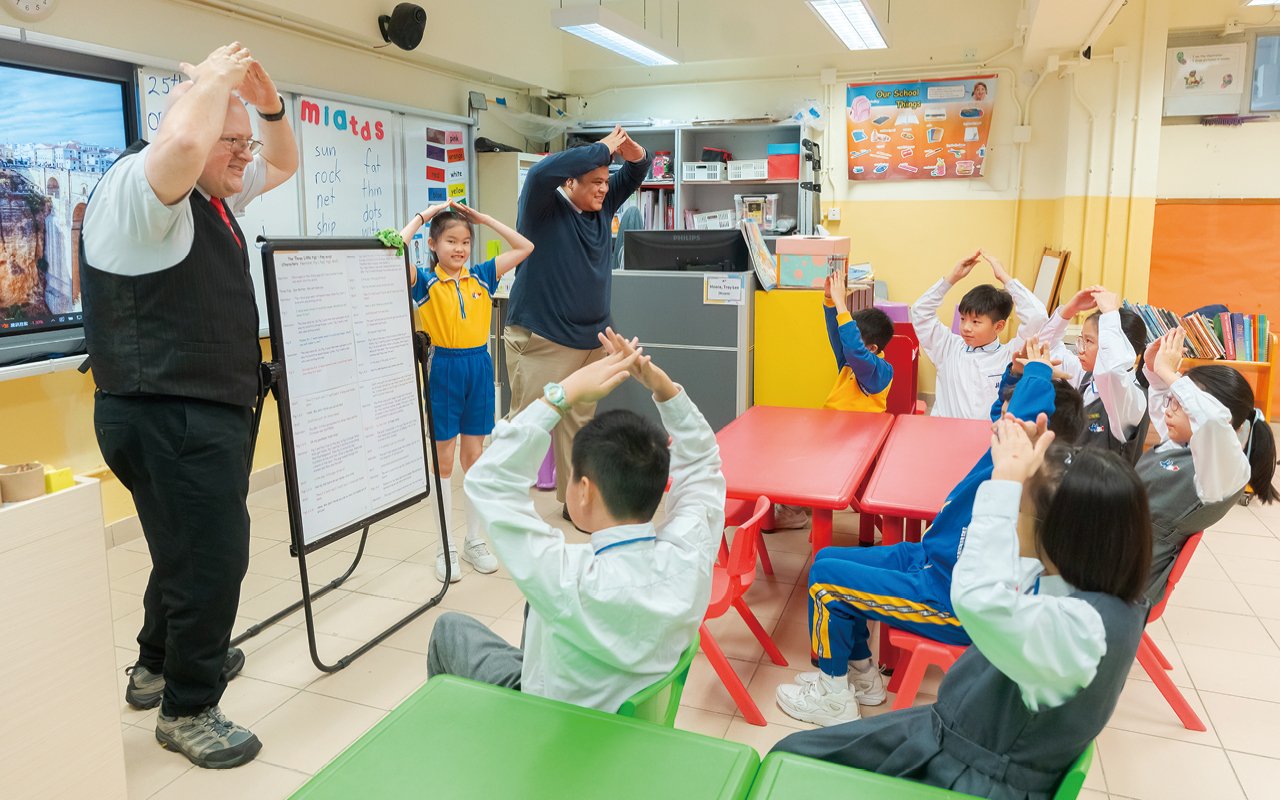 Principal Zheng Tinghui believes that everyone can learn and everyone has their own strengths.