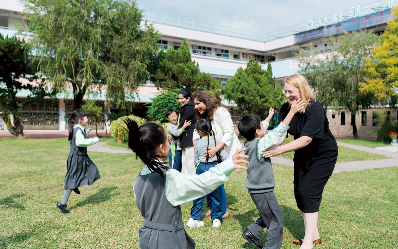 The school actively carries out various English activities to provide a diversified English learning experience
