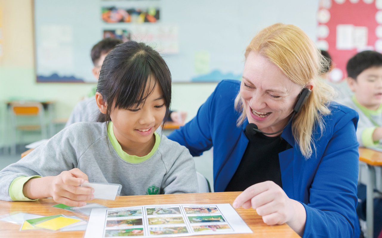 Help students learn English together
