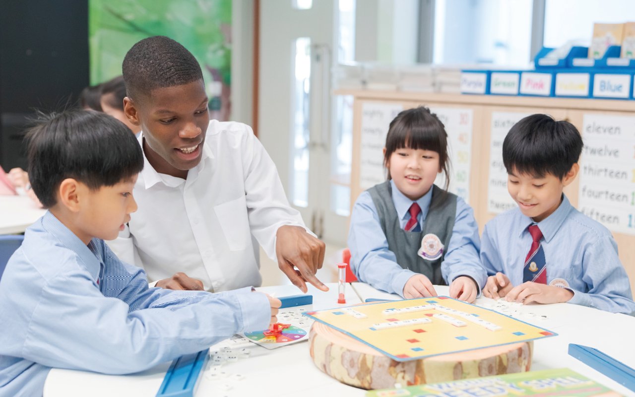 The school launches the "Mileage Reward Scheme"