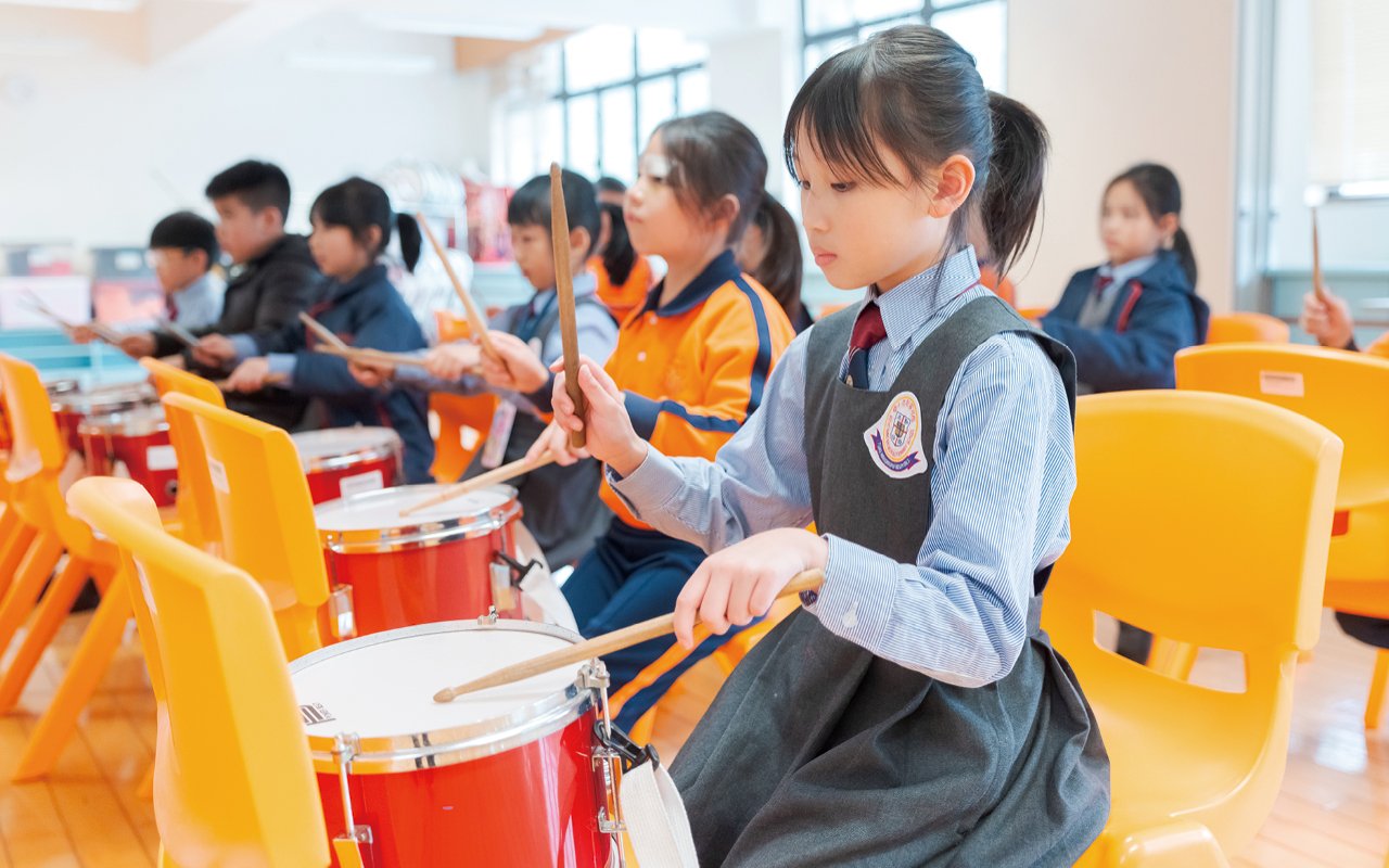 Achieved excellent results in different off-campus competitions