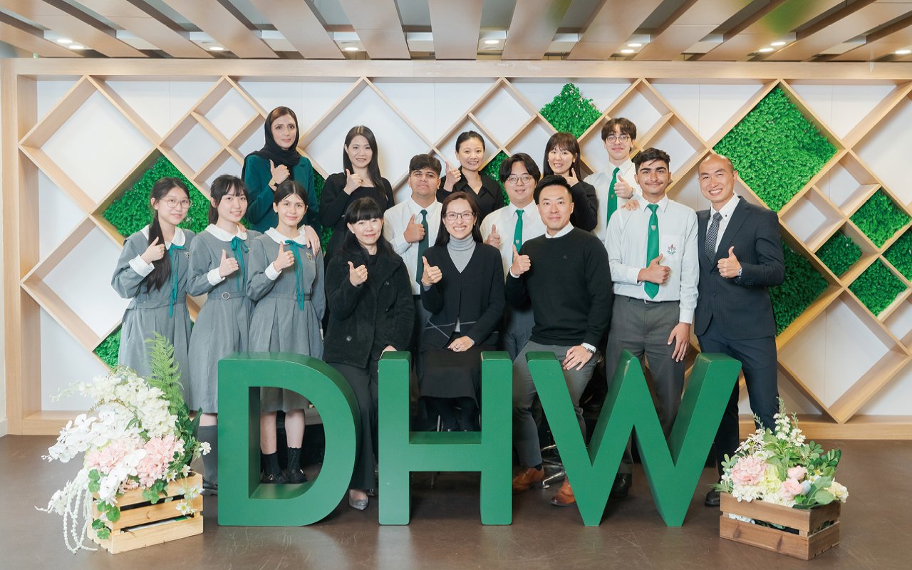 Delia Memorial School (Hip Wo) is a multicultural school