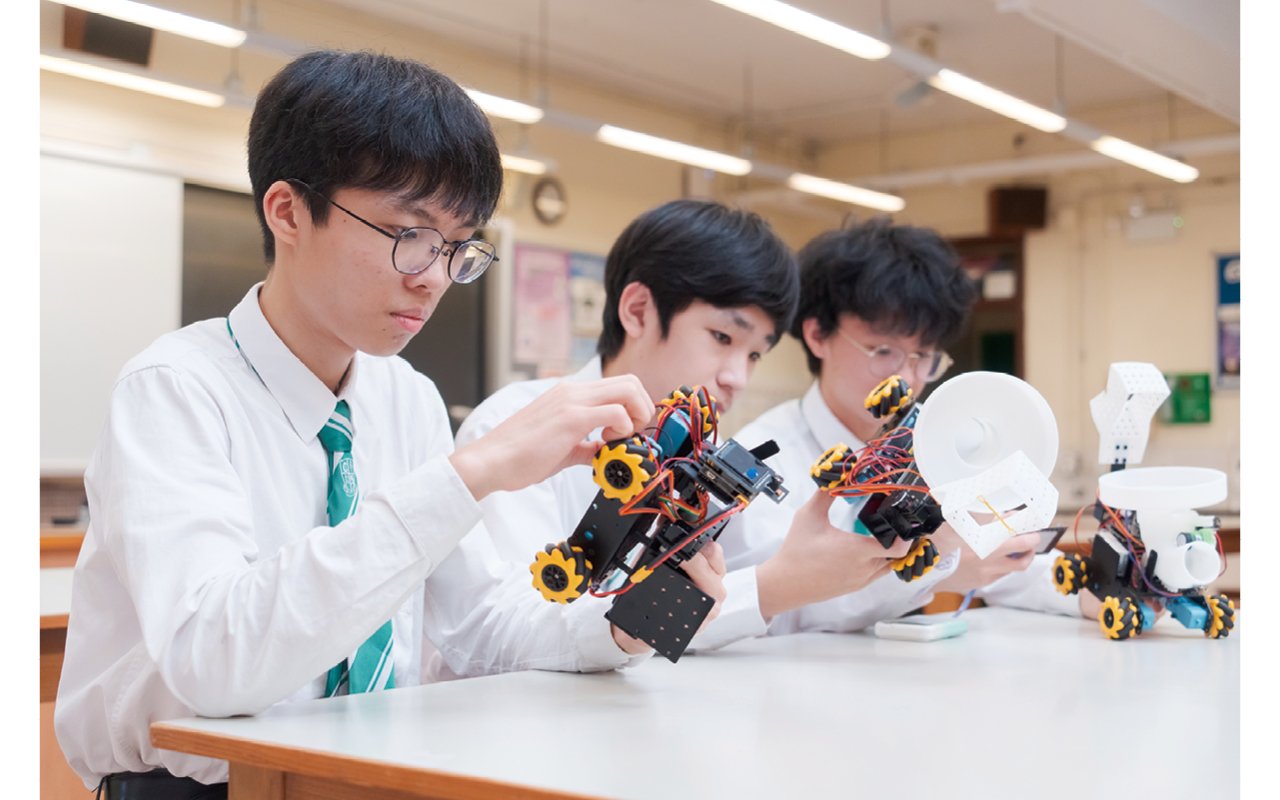 A good atmosphere of mutual influence and inheritance has been formed among students