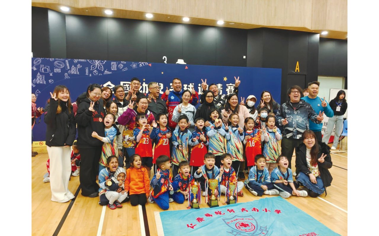 The school regularly organizes "Children's Sports Training Courses"