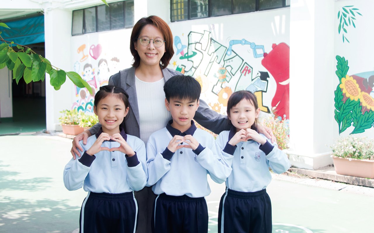 Cultivate students’ 12 primary values and develop a positive attitude towards life