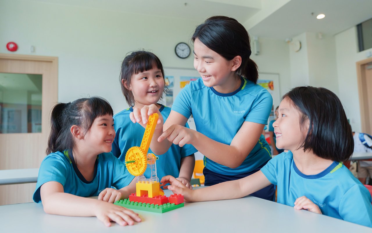 The school builds a complete STEAM education system