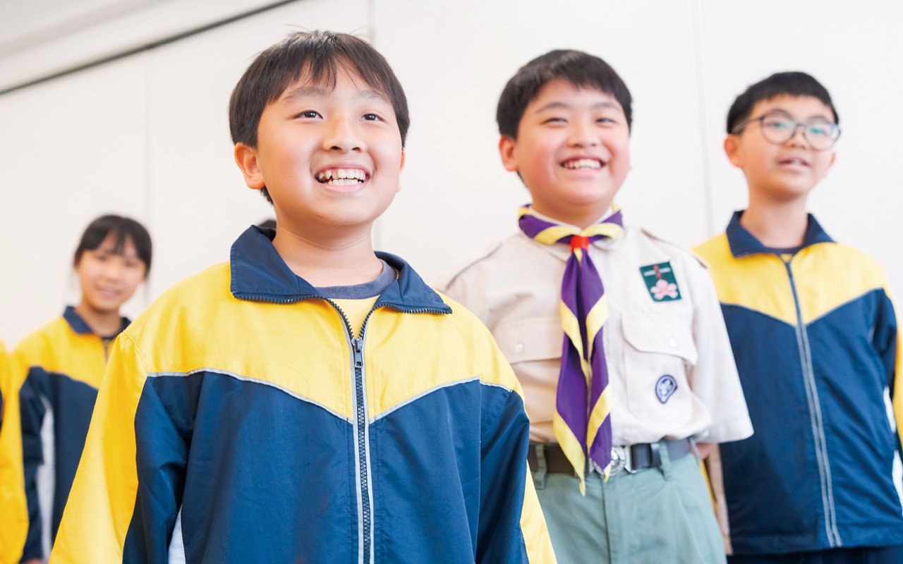 Cultivate students to establish positive values