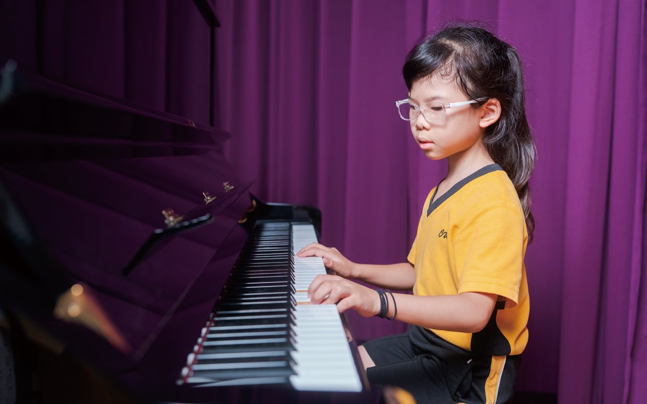 The school provides a variety of extracurricular activities