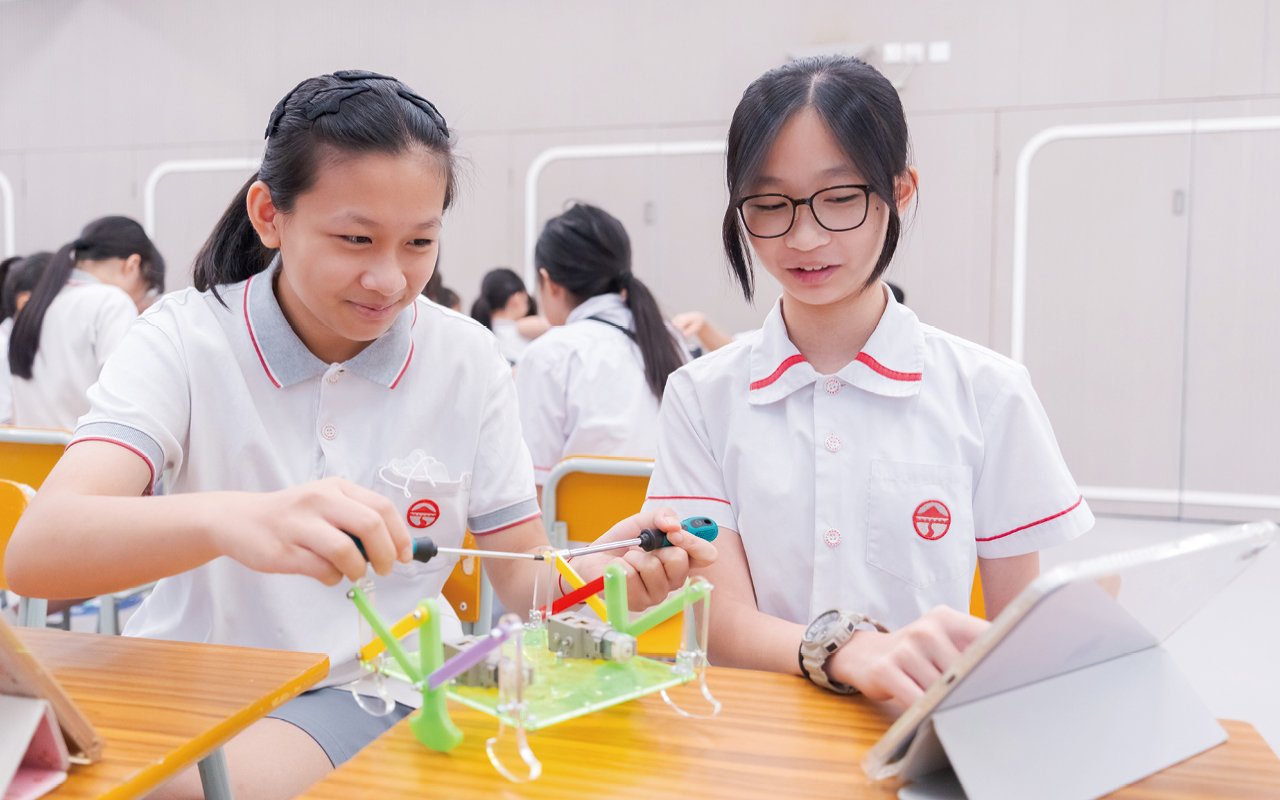 Cultivate students' ability to comprehensively apply subject knowledge