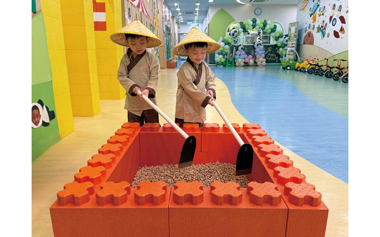 Carry out different experience activities